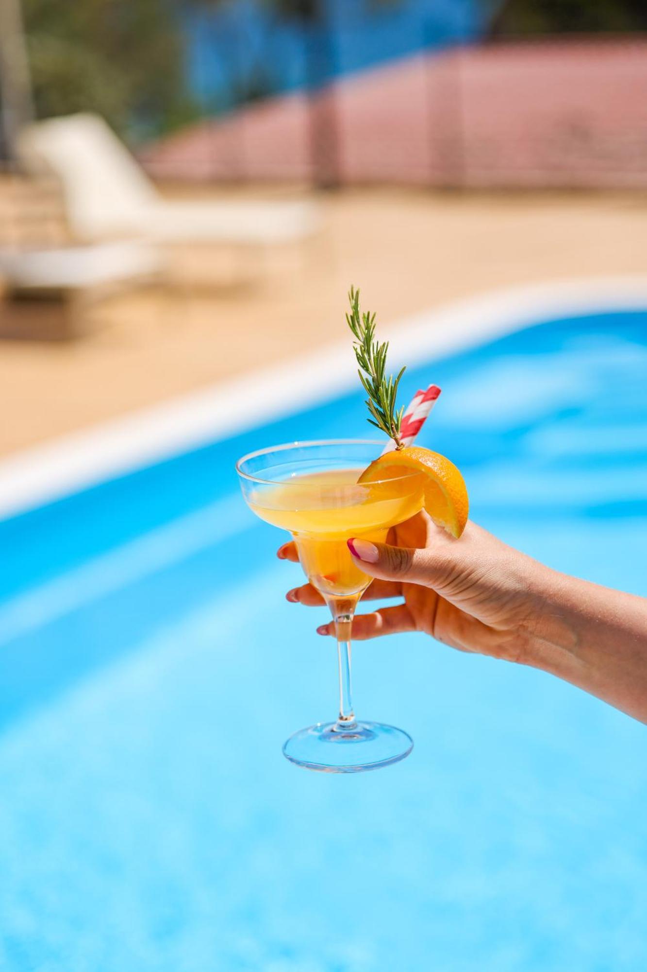 Apartments Medena Budget Trogir Eksteriør bilde