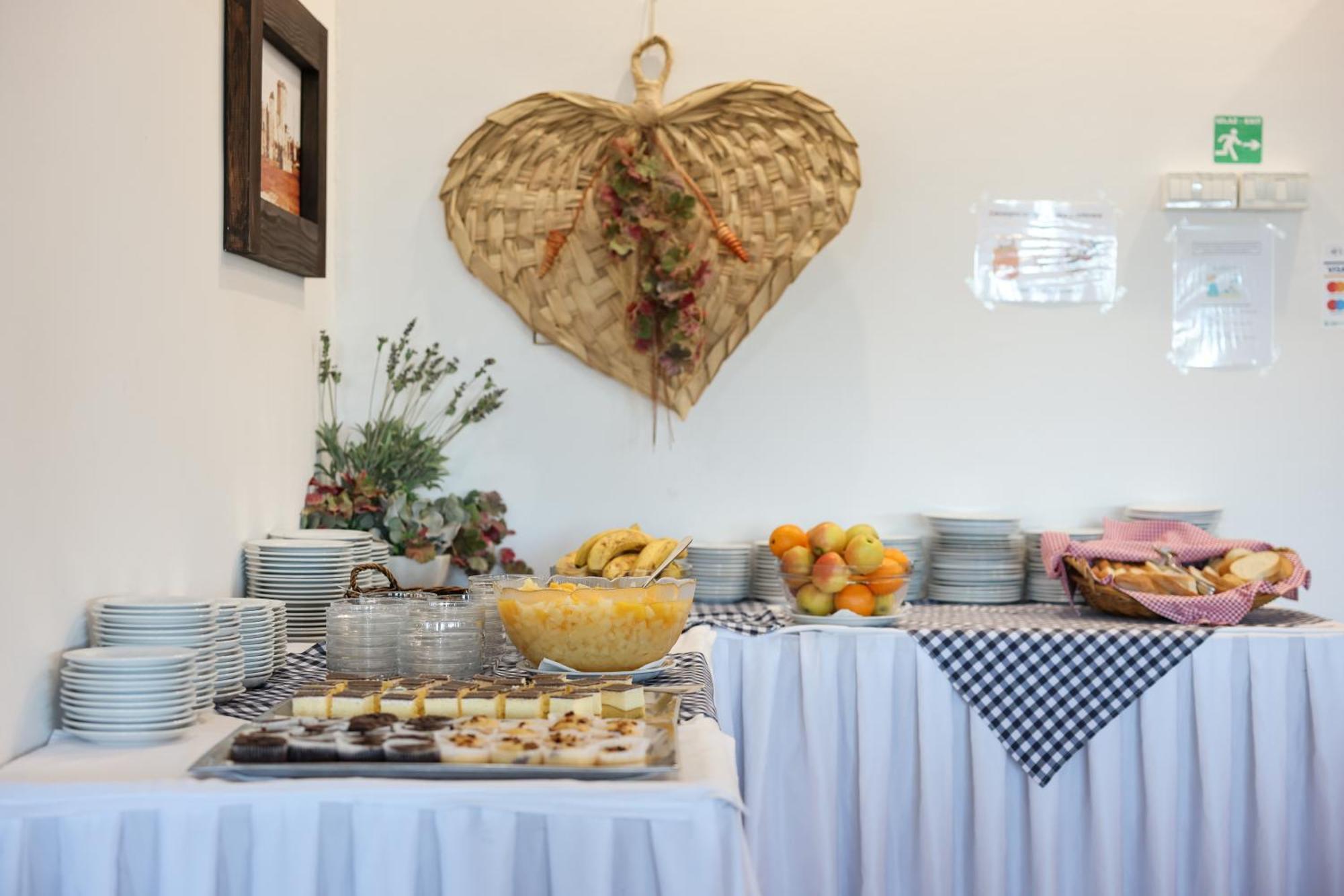 Apartments Medena Budget Trogir Eksteriør bilde