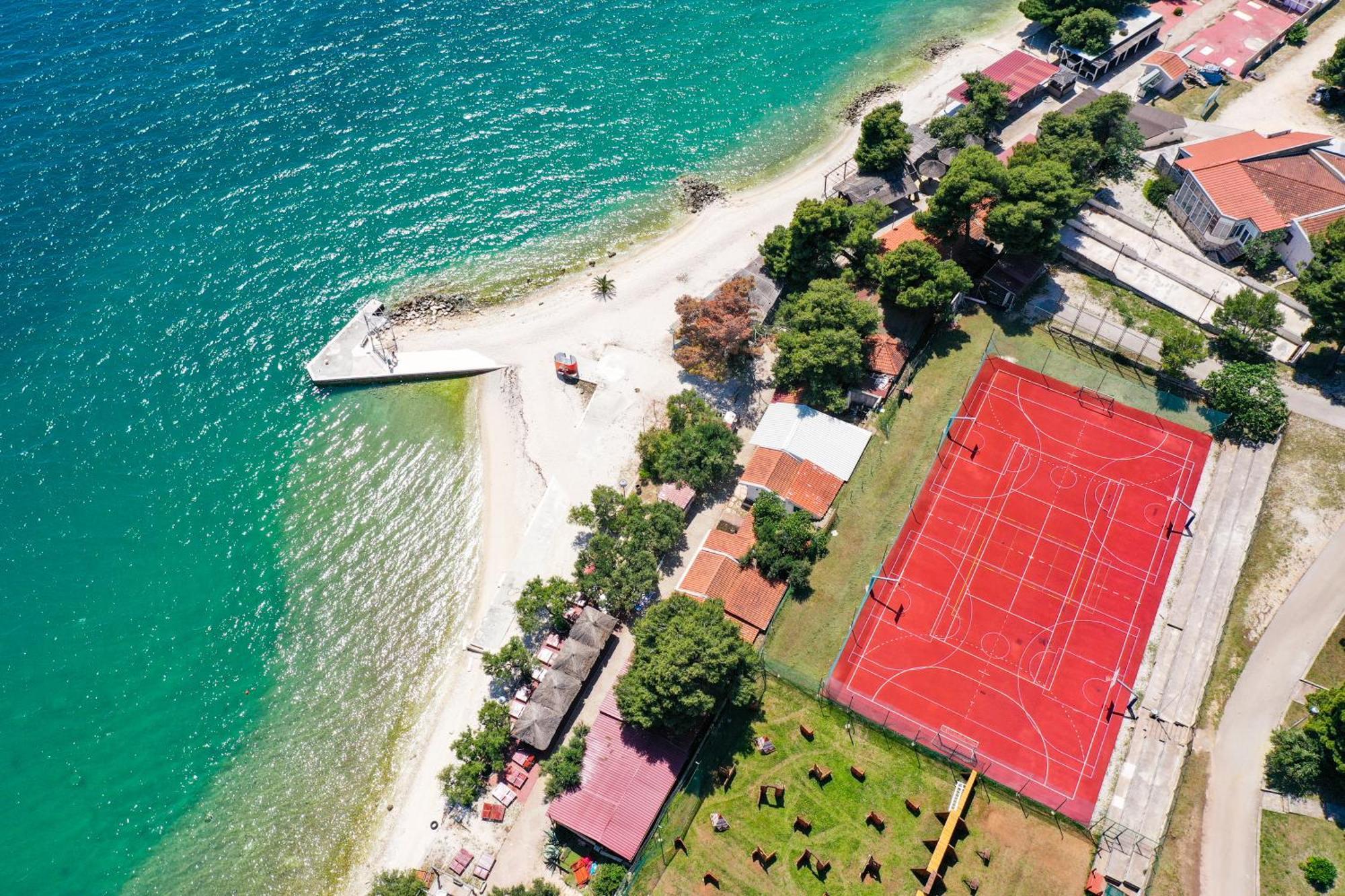 Apartments Medena Budget Trogir Eksteriør bilde